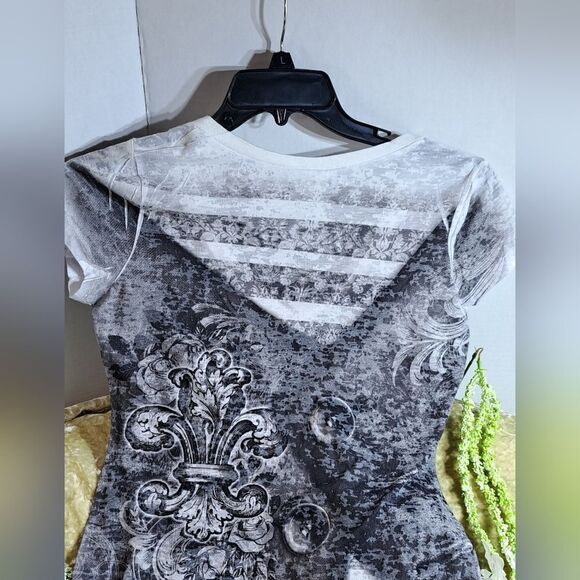 Graphic Tee California Blue  EUC - Picture 7 of 9